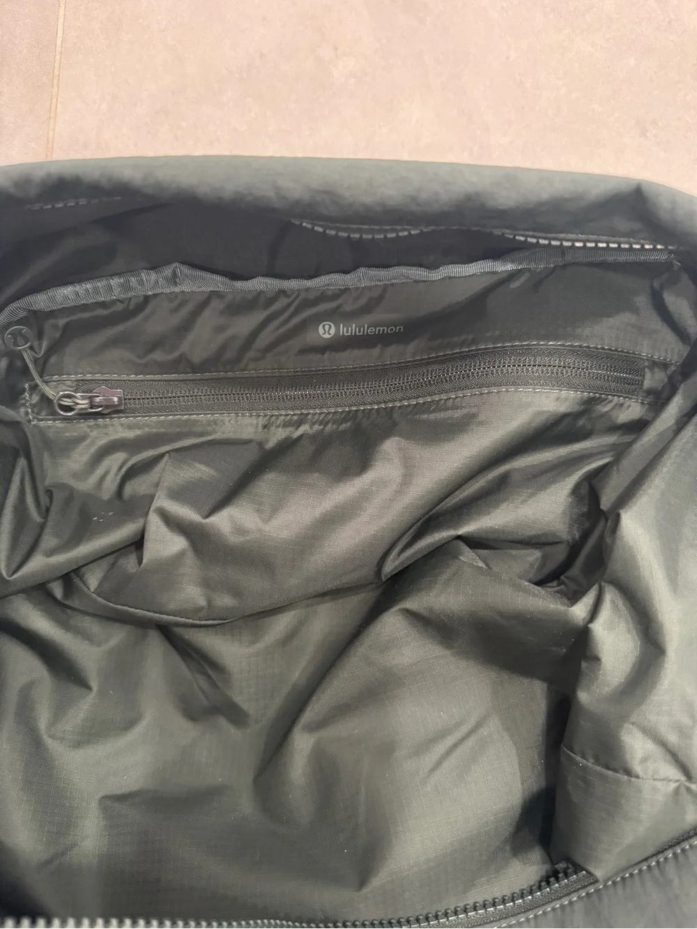 lululemon athletica top handles